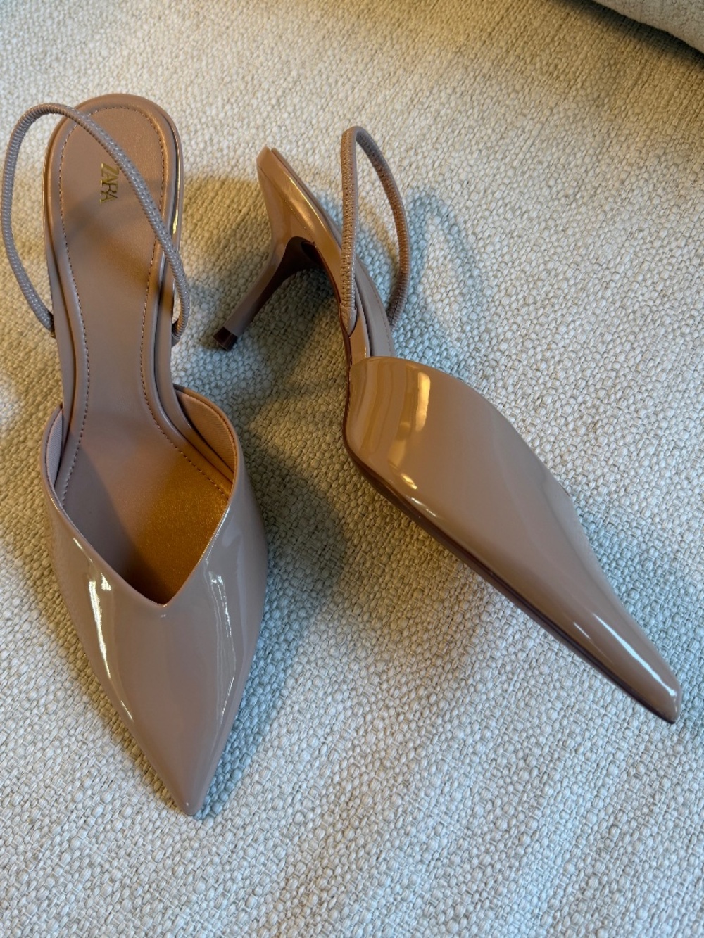 NWOT Zara Patent Effect Slingback Shoes, Beige, size 9